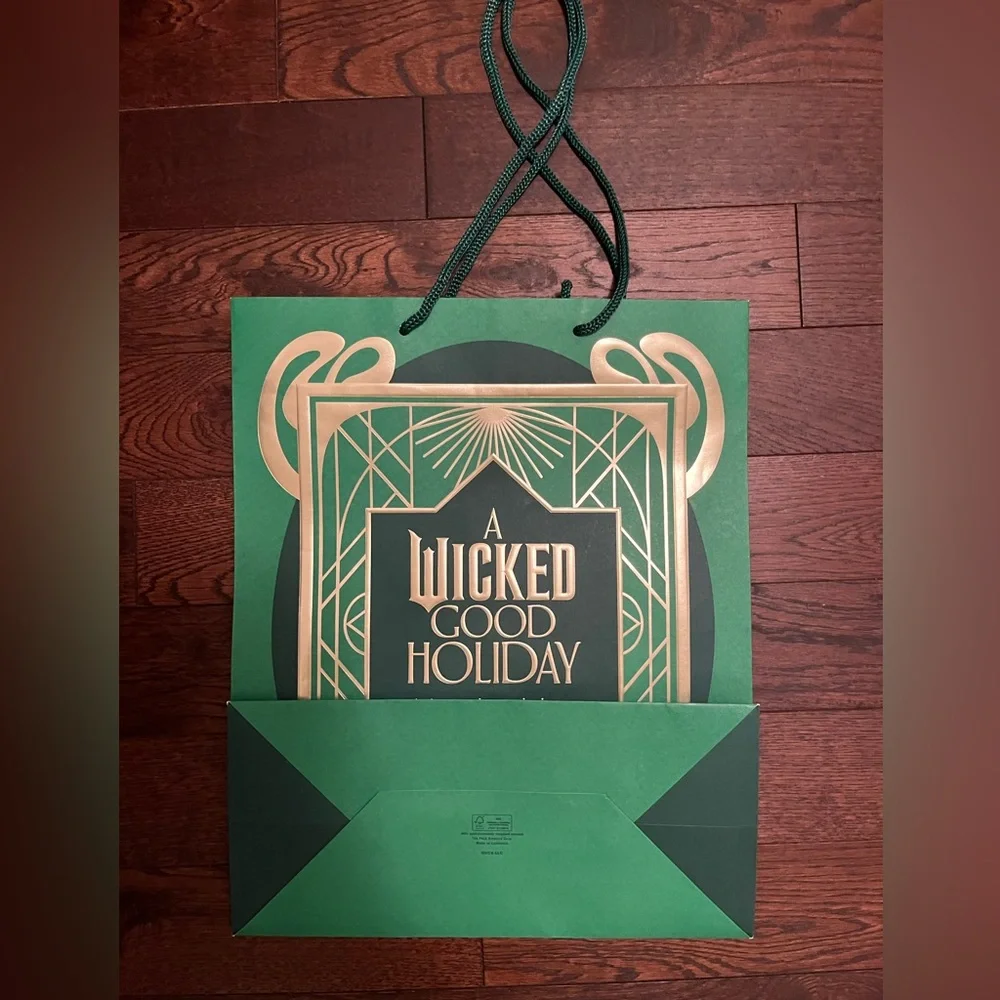 A Wicked Good Holiday Bloomingdale’s Shopping Bag - Picture 3 of 5